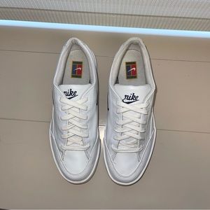 Nike La Plage Leather Womens Mismatch SZ Left W9 Right W8.5 * *very rare 2002*